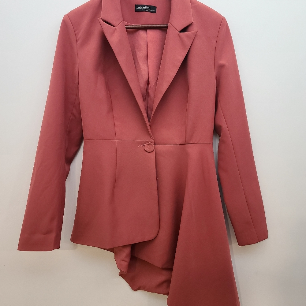 (SOLD) Asymmetrical Blazer in dusty rose colour